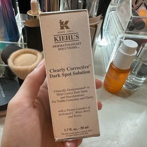 Kiehl’s Clearly Corrective Dark Spot Corrector 50ml